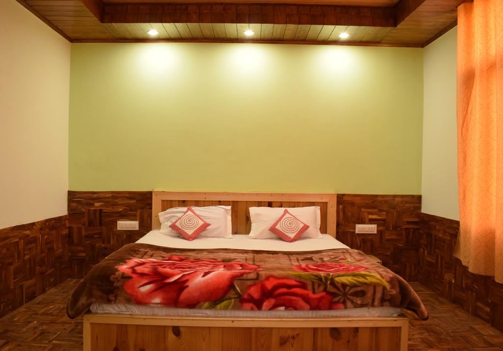 Naggar Heritage Cottages-Delux